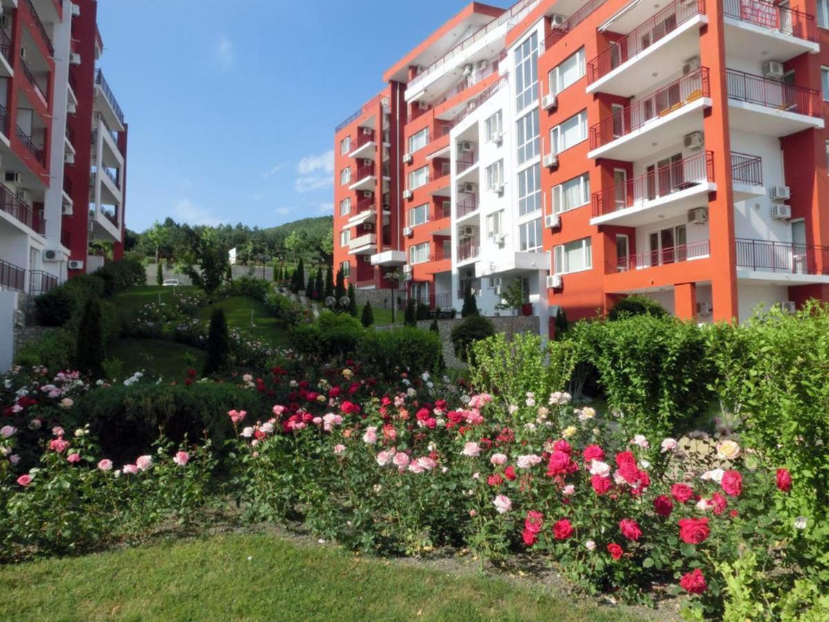 Panorama Fort Beach, Фамилно Студио Deluxe Sveti Vlas Eksteriør billede